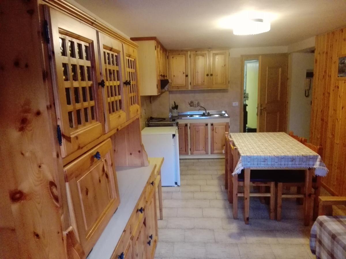 Chalet Bianco Premadio Bagian luar foto